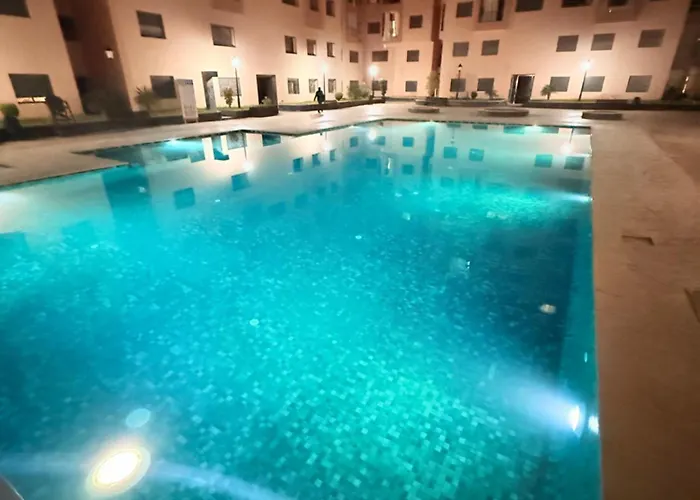 Appart Agreable & Grand Piscine & Family