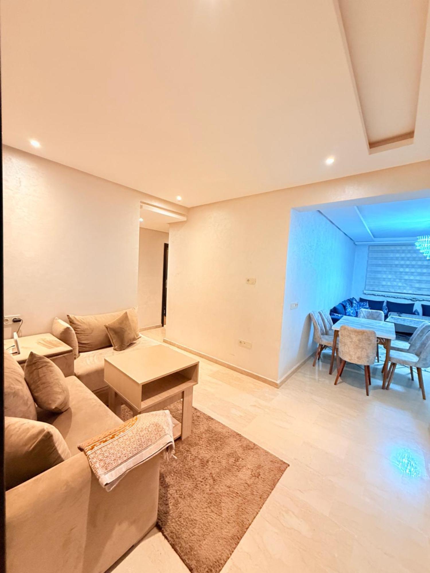 Appart Agreable & Grand Piscine & Family Appartement